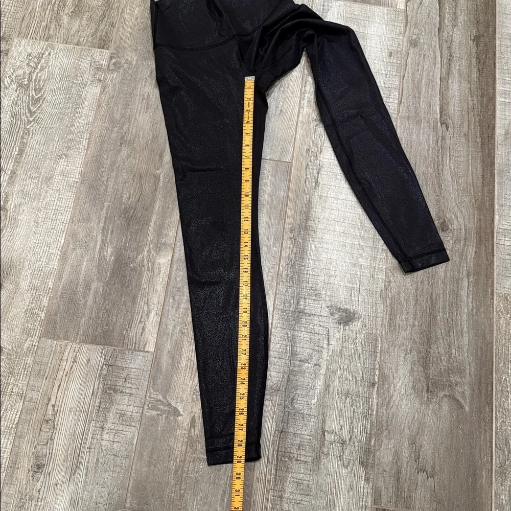 Lululemon shiny black Leggings size 4 (29” inseam)